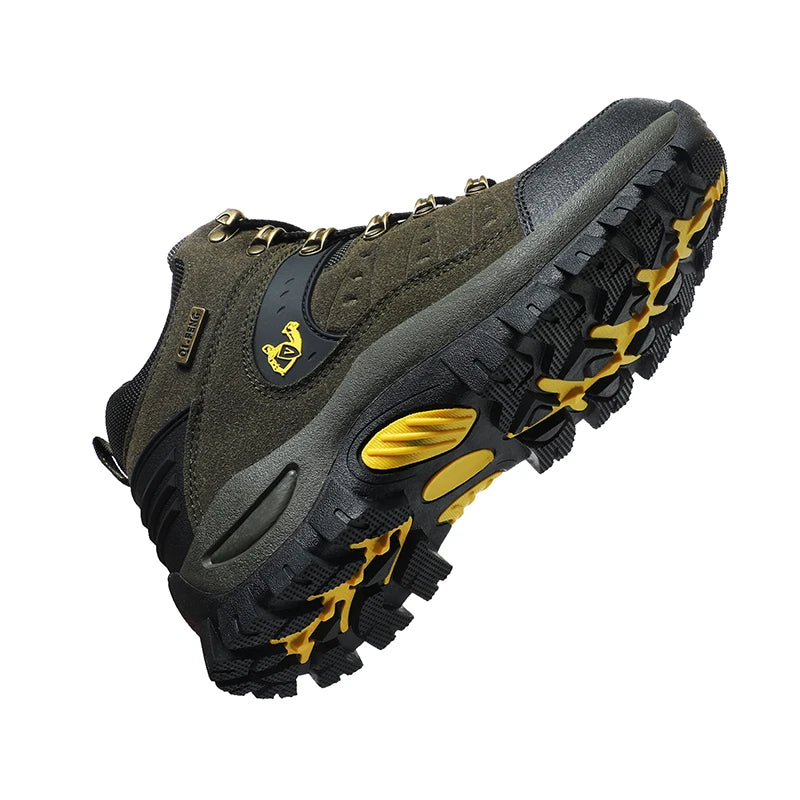 2025 Plus Size Couples Outdoor Mountain Desert Climbing shoes Men Women Ankle Hiking Boots Fashion Classic Trekking Footwear