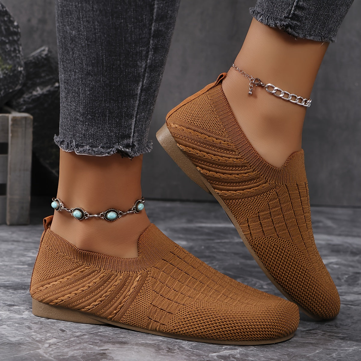 Avril | All-Season Round Toe Orthopedic Shoes